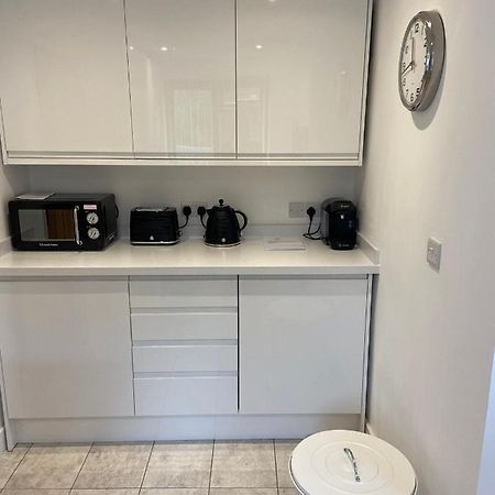 High Hedges Apartment A Оксфорд Экстерьер фото